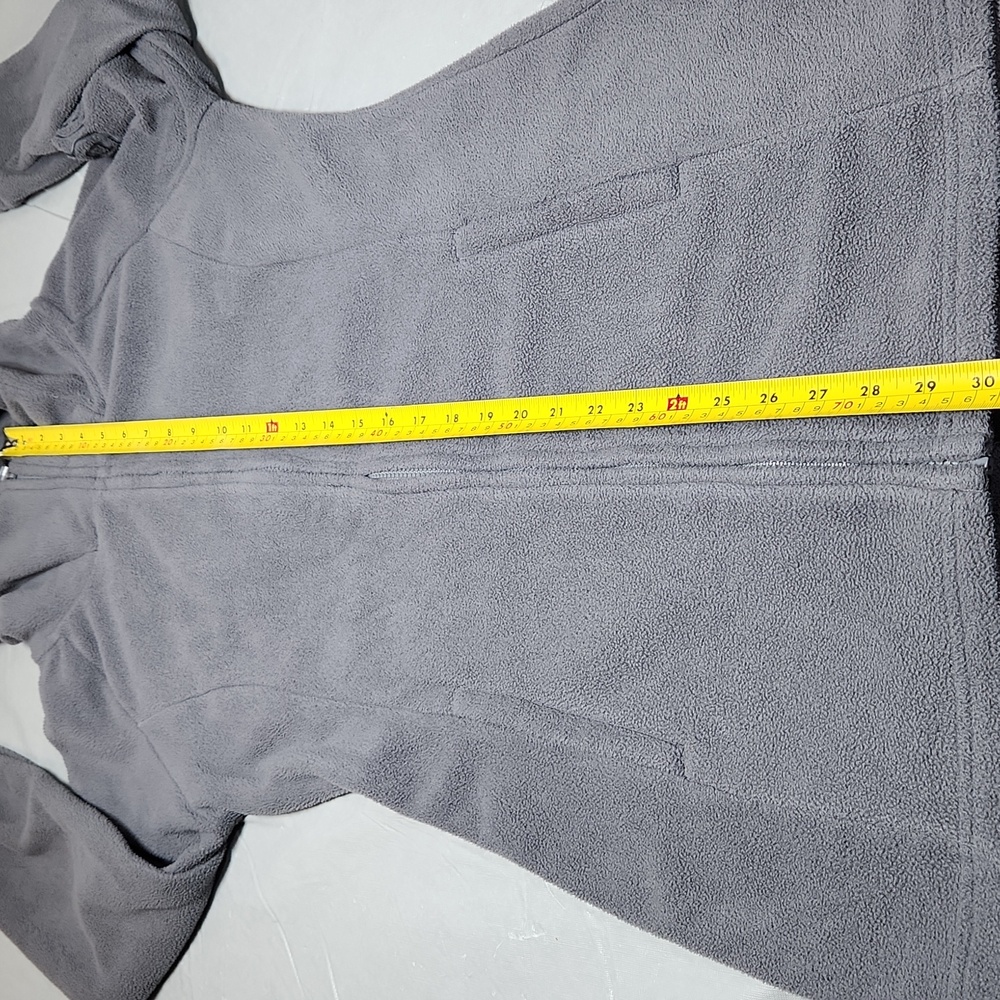Zip-up Bench Sweater - Picture 16 of 16